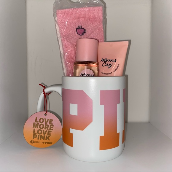 PINK Victoria's Secret Accessories - VS PINK Warm & Cozy Mug Gift Set